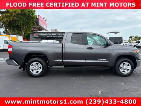 Used 2018 Toyota Tundra SR5 RWD image 2
