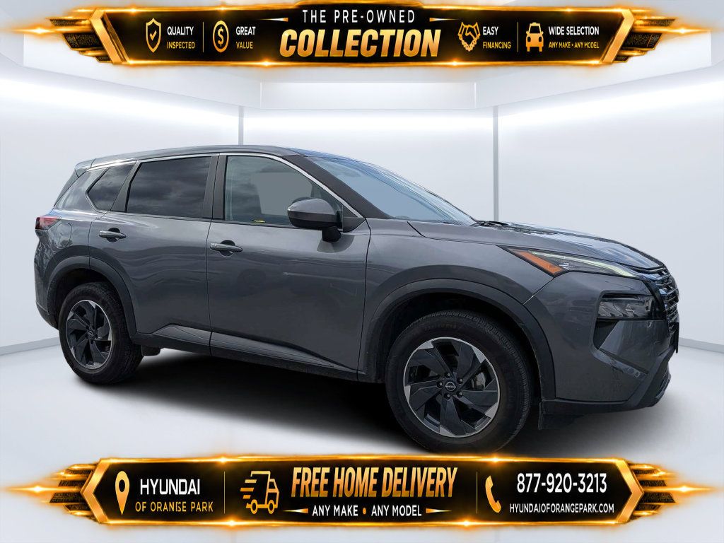 Used 2025 Nissan Rogue SV AWD/4WD image 1