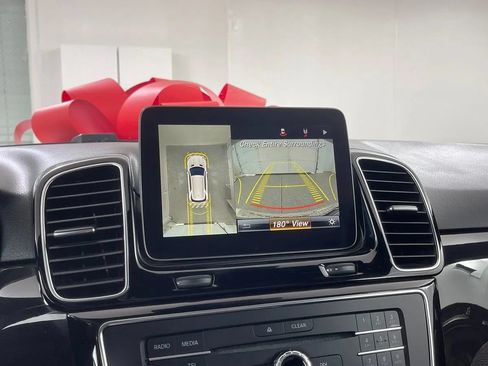 Used 2019 Mercedes-Benz GLE 43 AMG 4MATIC image 19