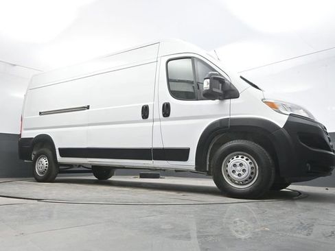Used 2024 RAM ProMaster 2500 w/ Convenience Group FWD image 29
