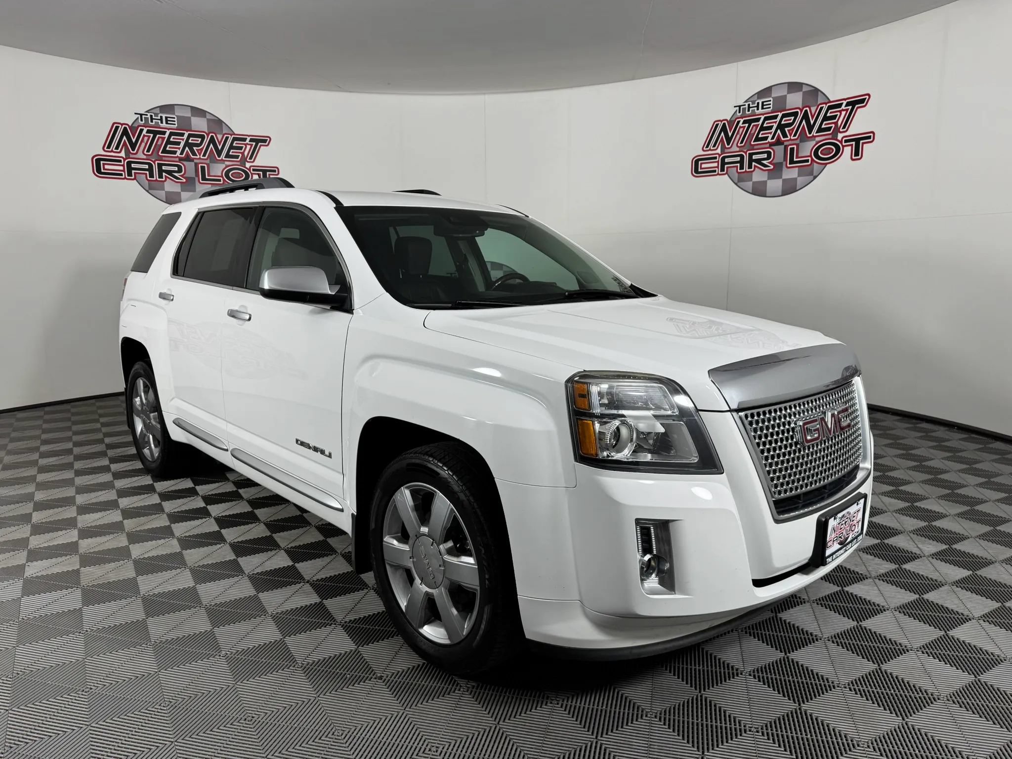 Used 2014 GMC Terrain Denali w/ LPO, Protection Package AWD/4WD image 9