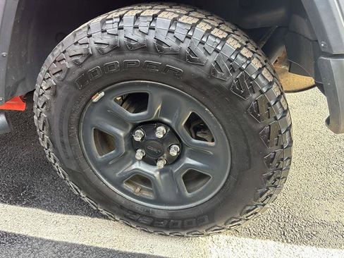 Certified 2018 Jeep Wrangler Unlimited Sport S image 26