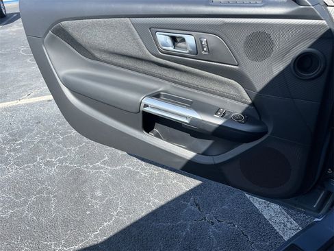New 2025 Ford Mustang Coupe image 15