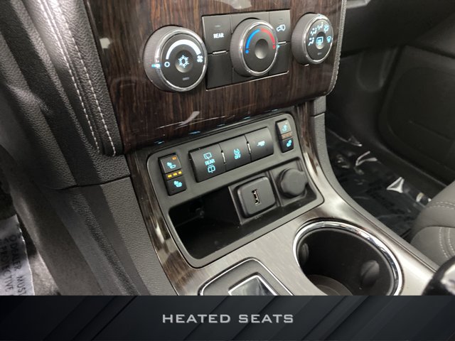 Used 2016 Chevrolet Traverse LT w/ Style and Technology Package FWD image 5