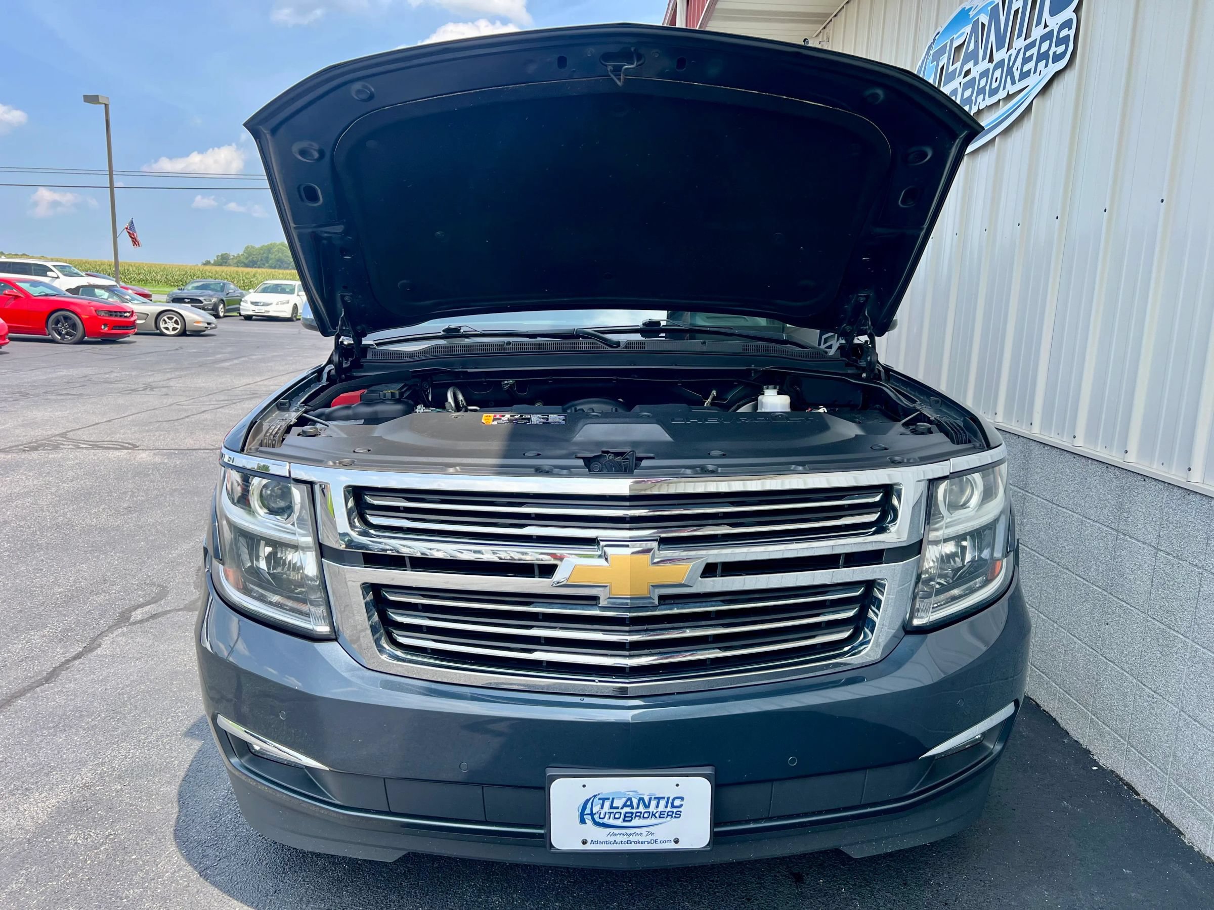 Used 2020 Chevrolet Suburban Premier AWD/4WD image 10