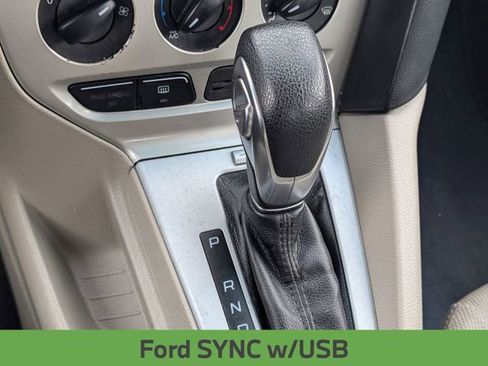 Used 2012 Ford Focus SE FWD image 20