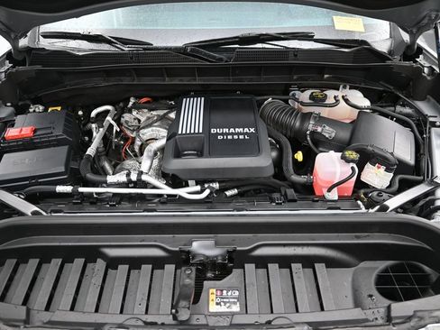 Used 2024 GMC Sierra 1500 AT4 w/ Technology Package AWD/4WD image 11