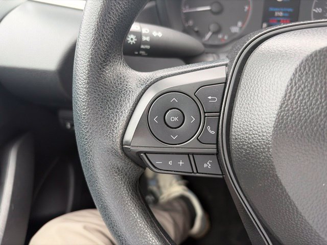 Used 2025 Toyota Corolla LE FWD image 17