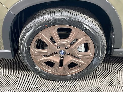 New 2026 Subaru Ascent Limited Bronze image 23