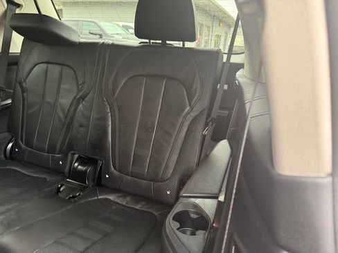 Used 2022 BMW X7 xDrive40i w/ Premium Package AWD/4WD image 28