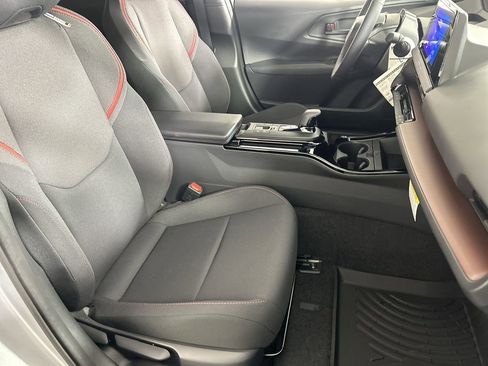 New 2026 Toyota Prius Plug-In Hybrid image 24