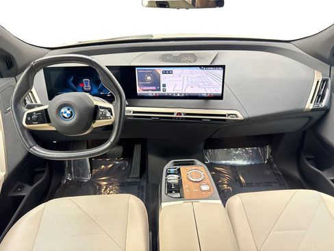 Used 2024 BMW iX xDrive50 w/ Premium Package AWD/4WD image 50