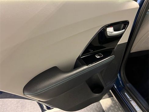 Used 2018 Kia Niro Touring image 17