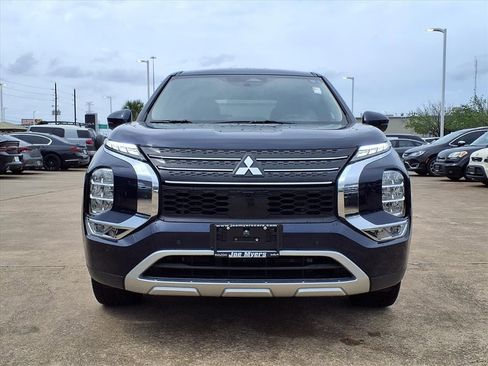 Used 2024 Mitsubishi Outlander SE FWD image 3