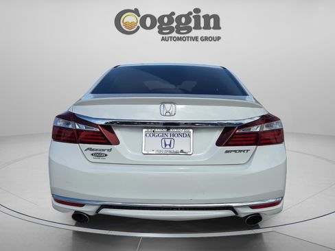 Used 2016 Honda Accord Sport image 4