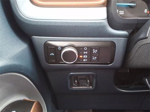 Used 2023 Ford Maverick Lariat w/ Lariat Luxury Package image 21