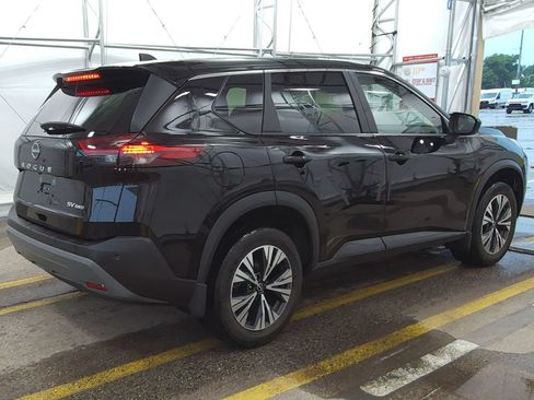 Used 2023 Nissan Rogue SV AWD/4WD image 4