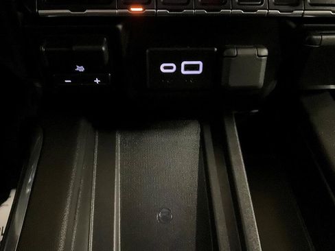 Used 2023 Chevrolet Silverado 2500 High Country image 20