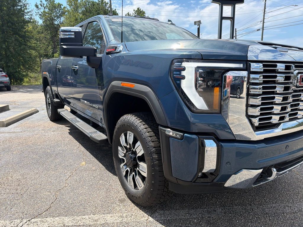 New 2026 GMC Sierra 2500 Denali w/ Denali Reserve Package AWD/4WD image 7