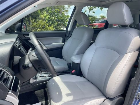 Used 2018 Subaru Forester 2.5i Limited AWD/4WD image 2