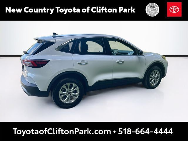 Used 2024 Ford Escape Active AWD/4WD image 7