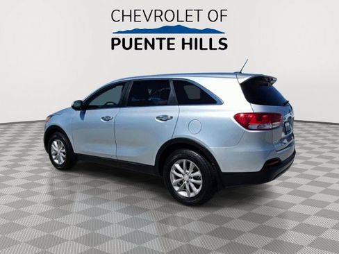Used 2016 Kia Sorento L FWD image 6