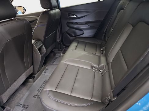 Used 2025 Buick Envista Sport Touring FWD image 16