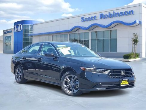 Certified 2024 Honda Accord EX-L image 1