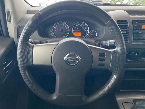 Used 2009 Nissan Pathfinder S RWD image 12