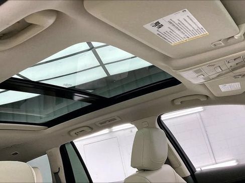 Certified 2023 Cadillac XT6 Premium Luxury w/ Technology Package AWD/4WD image 13