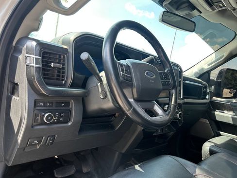 Used 2024 Ford F250 Lariat AWD/4WD image 9