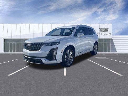 Certified 2024 Cadillac XT6 Premium Luxury w/ LPO, Floor Liner Package image 4