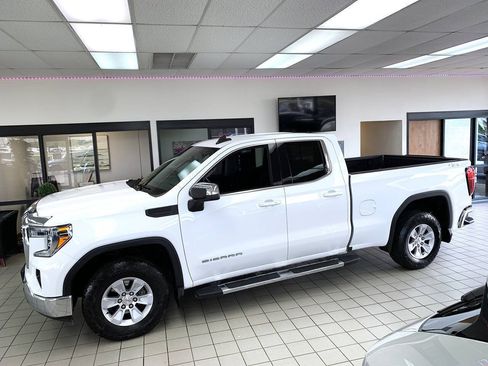Used 2019 GMC Sierra 1500 SLE w/ Preferred Package AWD/4WD image 3
