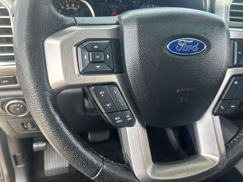 Used 2016 Ford F150 Platinum w/ Equipment Group 701A Luxury AWD/4WD image 21