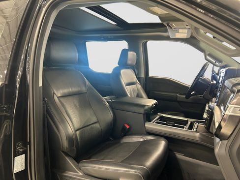 Used 2023 Ford F250 Lariat w/ Black Appearance Package AWD/4WD image 22