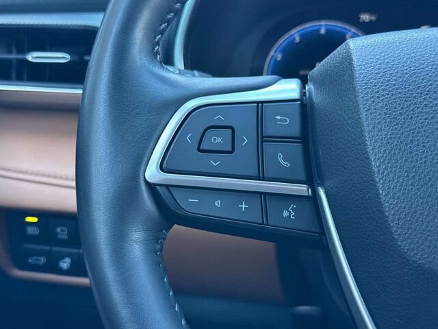 Used 2023 Toyota Highlander Platinum AWD/4WD image 28