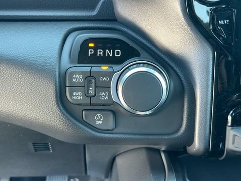 New 2026 RAM 1500 Big Horn AWD/4WD image 19