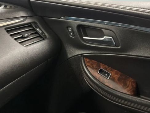 Used 2014 Chevrolet Impala LTZ FWD image 17