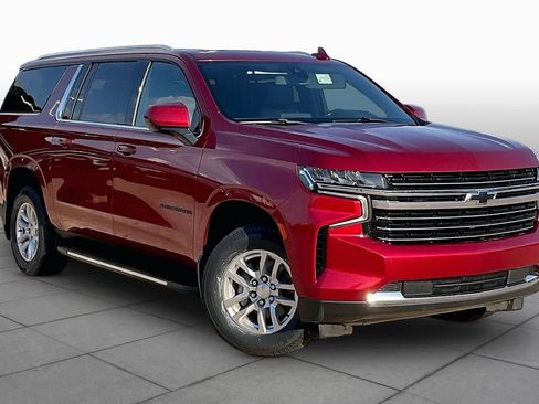 Used 2021 Chevrolet Suburban LT w/ Rear Media and Nav Package AWD/4WD image 4