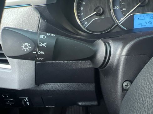 Used 2014 Toyota Corolla L image 18