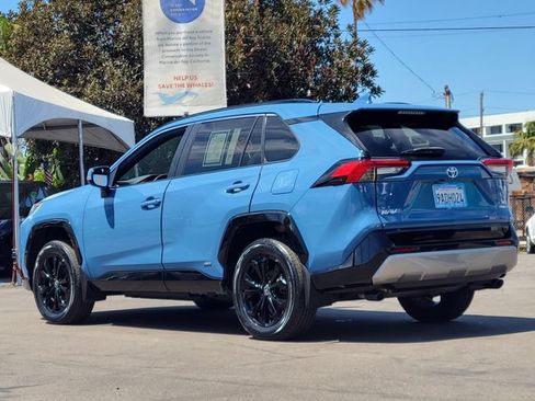Used 2022 Toyota RAV4 SE w/ SE Grade Weather Package AWD/4WD image 60