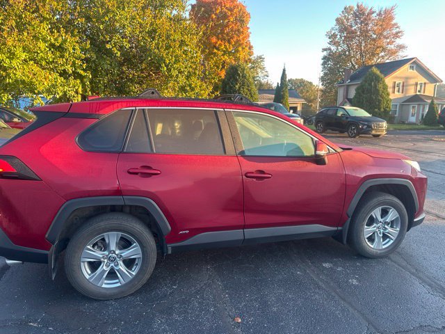 Used 2024 Toyota RAV4 XLE w/ Convenience Package AWD/4WD image 8