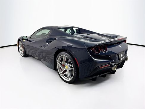 Certified 2022 Ferrari F8 Tributo image 5