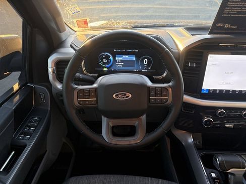 Certified 2022 Ford F150 Lightning XLT image 23