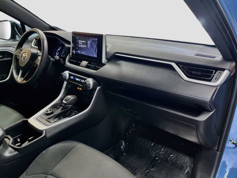 Used 2024 Toyota RAV4 SE AWD/4WD image 27