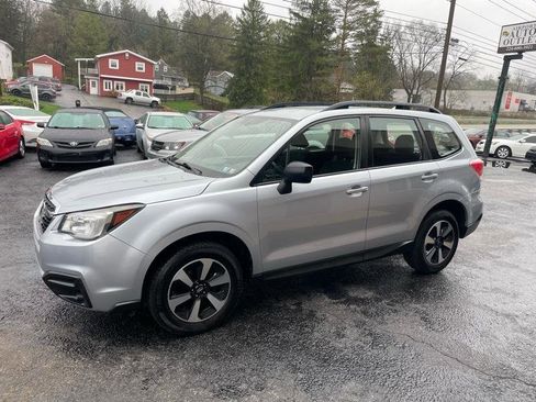 Used 2017 Subaru Forester 2.5i w/ Alloy Wheel Package image 9