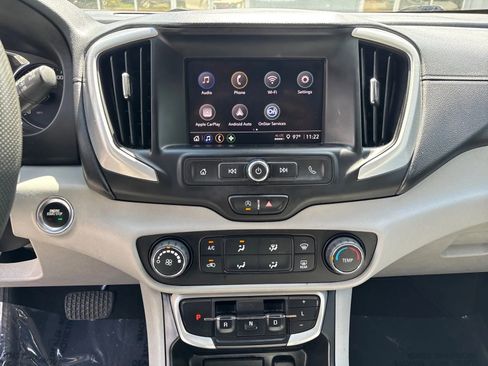 Used 2022 GMC Terrain SLE FWD image 17