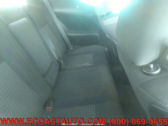 Used 2019 Dodge Challenger SXT w/ Driver Convenience Group RWD image 8