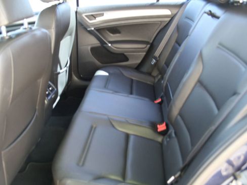 Used 2015 Volkswagen Golf S FWD image 14