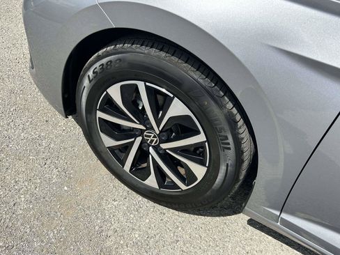 Used 2024 Volkswagen Jetta S FWD image 9